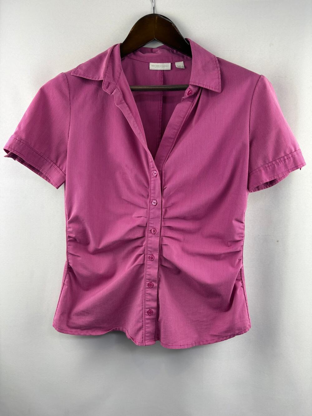Women’s New York & Company Medium Magenta Button Up Blouse